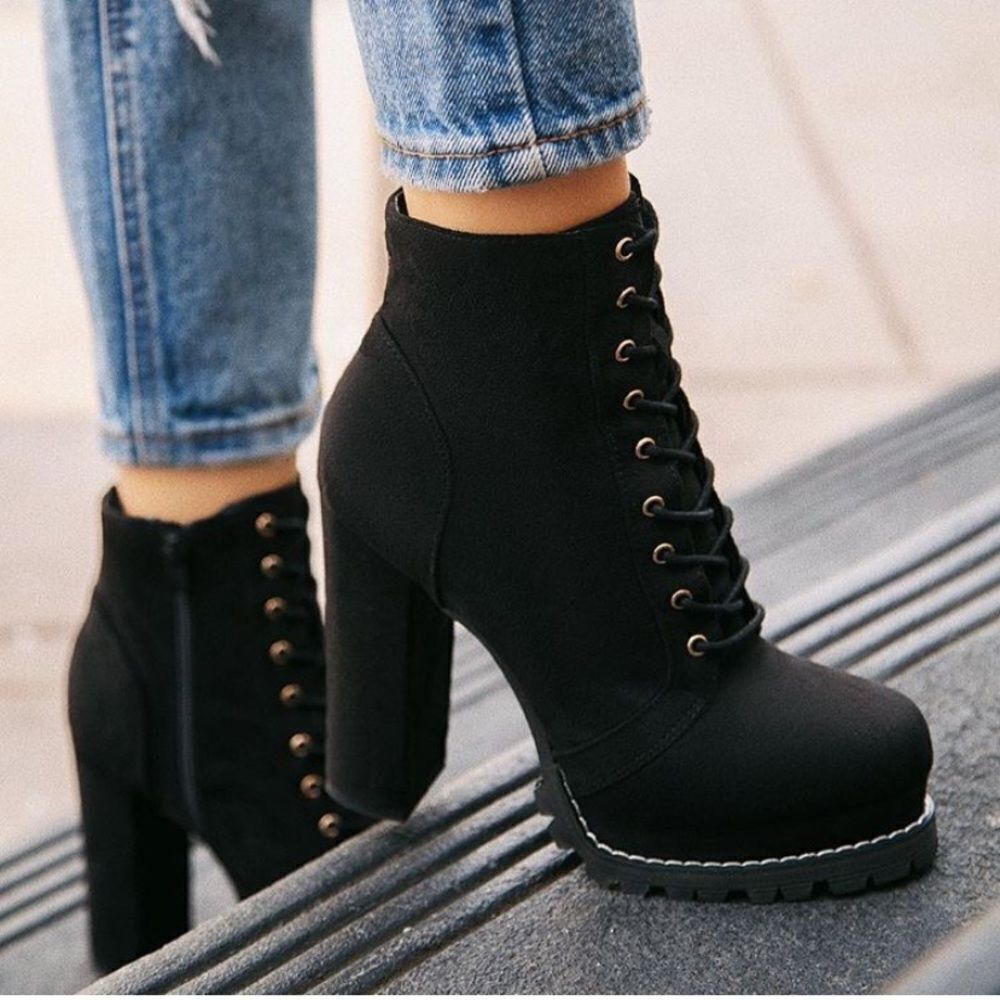 Jessica combat lug sole platform boots